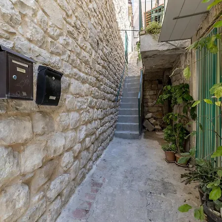 Casa Di Pietra *